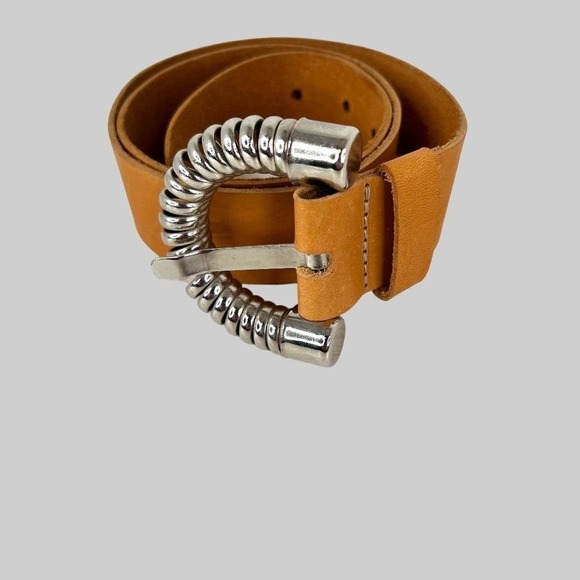 OMEGA Leather Belt in Tan Women's Size Medium - Picture 1 of 12